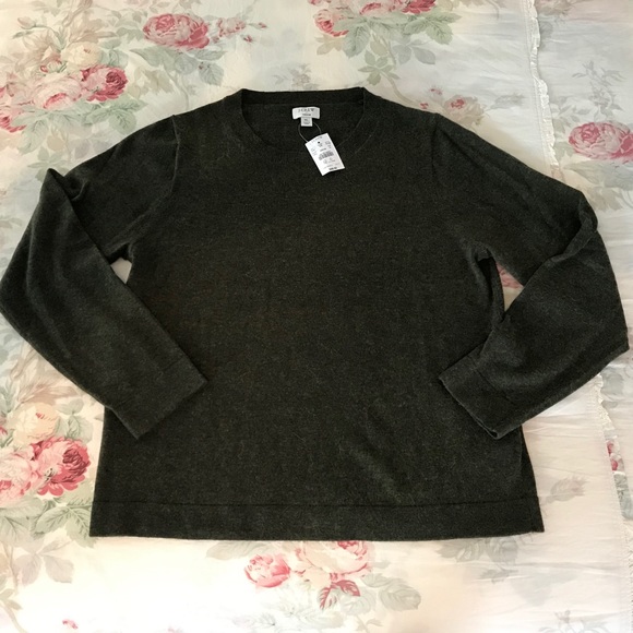 Lightweight sweater - Picture 2 of 10